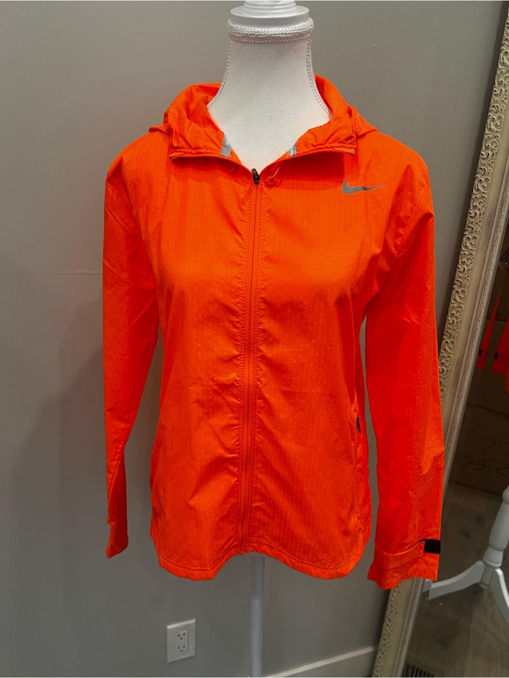Nike Women's Light Crimson Lightweight Hooded Jacket